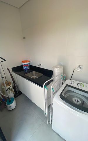 Casa à venda com 175m², 3 quartos e 4 vagas