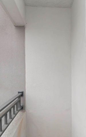 Apartamento para alugar com 44m², 2 quartos e sem vaga Apartamento para alugar com 44m², 2 quartos e sem vagaVaranda
