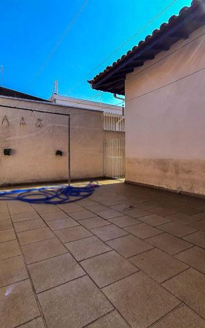 Casa à venda com 444m², 5 quartos e 5 vagas