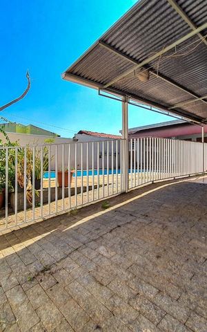 Casa à venda com 444m², 5 quartos e 5 vagas