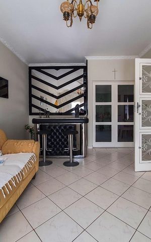 Casa à venda com 444m², 5 quartos e 5 vagas