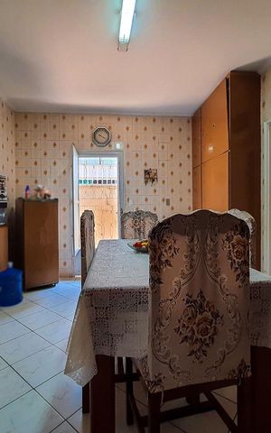 Casa à venda com 444m², 5 quartos e 5 vagas
