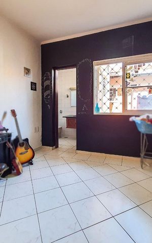 Casa à venda com 444m², 5 quartos e 5 vagas