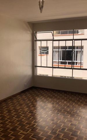 Apartamento à venda com 139m², 4 quartos e 1 vaga Apartamento à venda com 139m², 4 quartos e 1 vagaSala