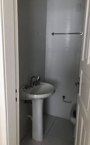 Apartamento à venda com 139m², 4 quartos e 1 vaga Apartamento à venda com 139m², 4 quartos e 1 vagaLavabo