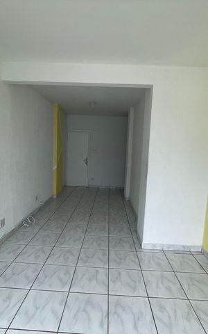 Apartamento para alugar com 65m², 1 quarto e sem vaga Apartamento para alugar com 65m², 1 quarto e sem vagaSala
