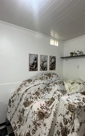 Casa para alugar com 50m², 1 quarto e 1 vaga Casa para alugar com 50m², 1 quarto e 1 vagaSala/Quarto
