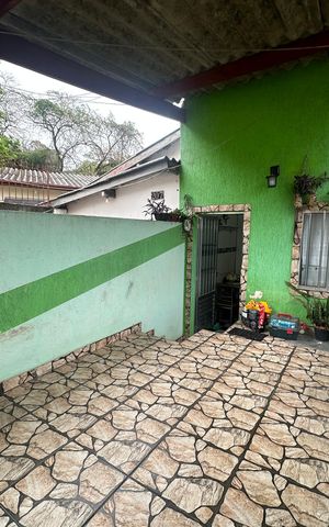 Casa para alugar com 50m², 1 quarto e 1 vaga Casa para alugar com 50m², 1 quarto e 1 vagaGaragem