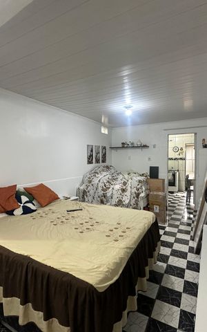Casa para alugar com 50m², 1 quarto e 1 vaga Casa para alugar com 50m², 1 quarto e 1 vagaSala/Quarto