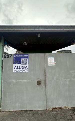 Casa para alugar com 50m², 1 quarto e 1 vaga Casa para alugar com 50m², 1 quarto e 1 vagaFachada