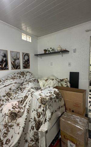 Casa para alugar com 50m², 1 quarto e 1 vaga Casa para alugar com 50m², 1 quarto e 1 vagaSala/Quarto