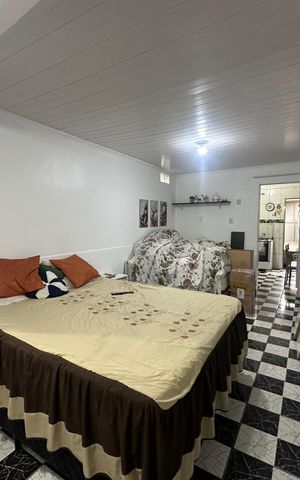 Casa para alugar com 50m², 1 quarto e 1 vaga Casa para alugar com 50m², 1 quarto e 1 vagaSala/Quarto
