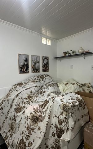Casa para alugar com 50m², 1 quarto e 1 vaga Casa para alugar com 50m², 1 quarto e 1 vagaSala/Quarto