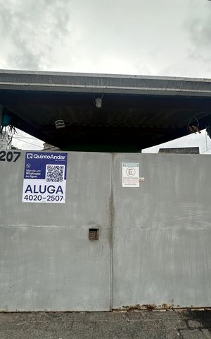 Casa para alugar com 50m², 1 quarto e 1 vaga Casa para alugar com 50m², 1 quarto e 1 vagaFachada