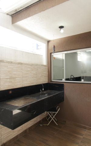 Casa para alugar com 50m², 1 quarto e sem vagaQuintal