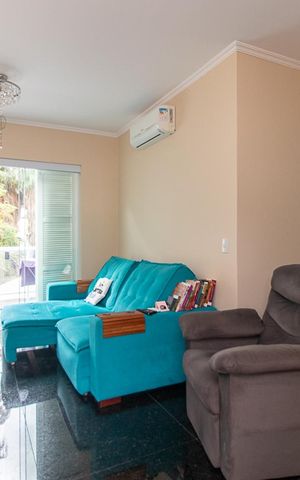 Casa à venda com 240m², 4 quartos e 2 vagasSala 2