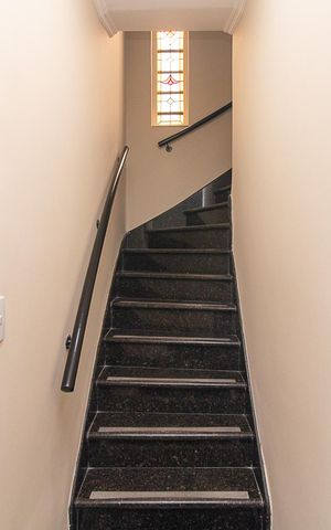 Casa à venda com 240m², 4 quartos e 2 vagasCorredor