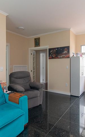 Casa à venda com 240m², 4 quartos e 2 vagasSala 2