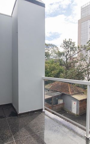 Casa à venda com 240m², 4 quartos e 2 vagasSala 2