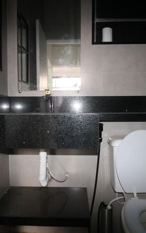 Casa à venda com 31m², 2 quartos e sem vagaBanheiro