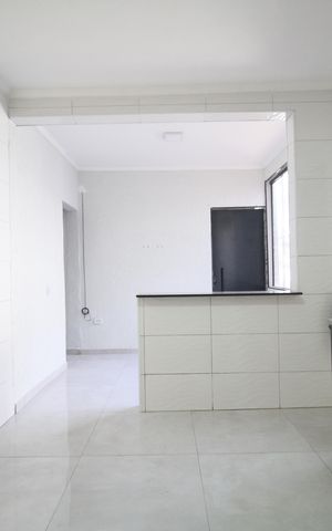 Casa à venda com 31m², 2 quartos e sem vagaSala/Cozinha
