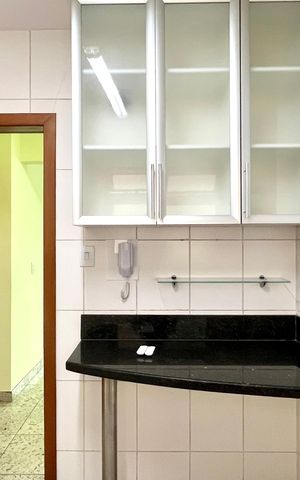 Apartamento para alugar com 136m², 4 quartos e 3 vagas
