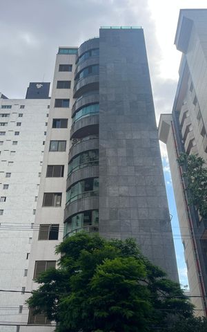 Apartamento para alugar com 136m², 4 quartos e 3 vagas