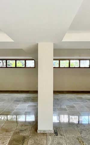 Apartamento para alugar com 136m², 4 quartos e 3 vagas
