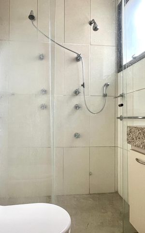 Apartamento para alugar com 136m², 4 quartos e 3 vagas