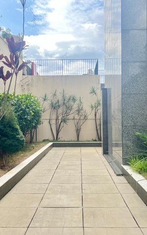 Apartamento para alugar com 136m², 4 quartos e 3 vagas