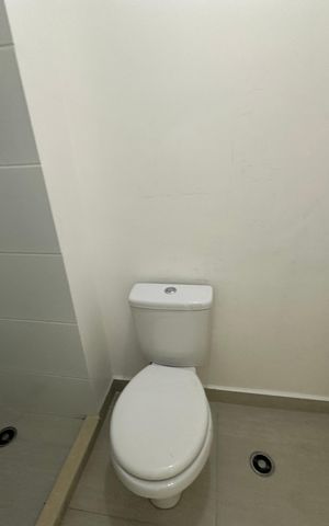 Apartamento à venda com 79m², 3 quartos e 2 vagas Apartamento à venda com 79m², 3 quartos e 2 vagasBanheiro Social