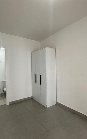 Apartamento à venda com 79m², 3 quartos e 2 vagas Apartamento à venda com 79m², 3 quartos e 2 vagasSuíte