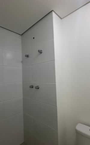 Apartamento à venda com 79m², 3 quartos e 2 vagas Apartamento à venda com 79m², 3 quartos e 2 vagasBanheiro Social