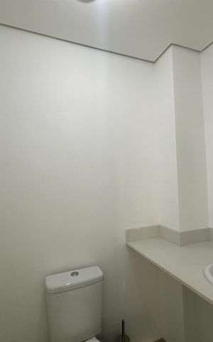 Apartamento à venda com 79m², 3 quartos e 2 vagas Apartamento à venda com 79m², 3 quartos e 2 vagasLavabo