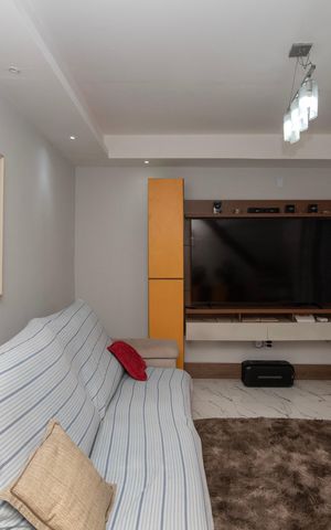 Casa à venda com 126m², 3 quartos e 4 vagas Casa à venda com 126m², 3 quartos e 4 vagasSala