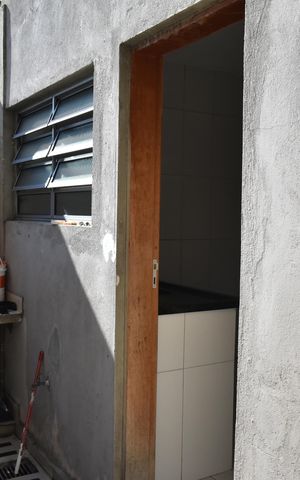 Casa para alugar com 74m², 2 quartos e sem vagaEntrada