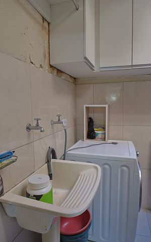Casa de condomínio à venda com 65m², 2 quartos e 1 vagaÁrea de Serviço