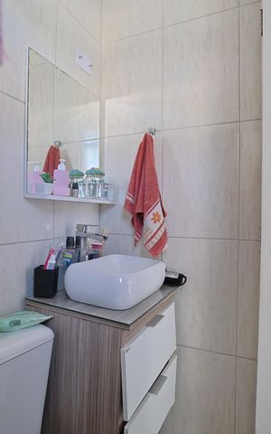 Casa de condomínio à venda com 65m², 2 quartos e 1 vagaBanheiro do Quarto 2