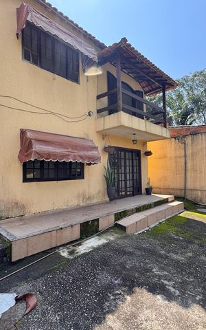 Apartamento à venda com 300m², 3 quartos e 2 vagas Apartamento à venda com 300m², 3 quartos e 2 vagasÁrea externa