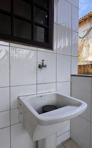 Apartamento à venda com 300m², 3 quartos e 2 vagas Apartamento à venda com 300m², 3 quartos e 2 vagasCozinha e Área de Serviço
