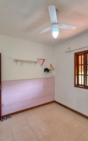 Apartamento à venda com 300m², 3 quartos e 2 vagas Apartamento à venda com 300m², 3 quartos e 2 vagasQuarto 2