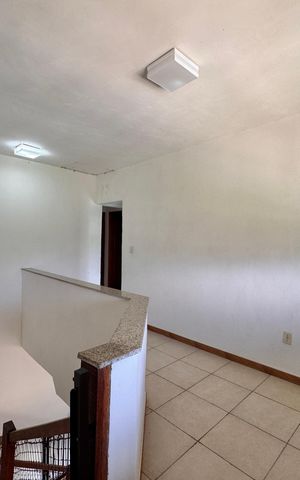 Apartamento à venda com 300m², 3 quartos e 2 vagas Apartamento à venda com 300m², 3 quartos e 2 vagasHall Dormitórios