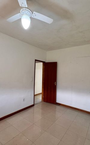 Apartamento à venda com 300m², 3 quartos e 2 vagas Apartamento à venda com 300m², 3 quartos e 2 vagasQuarto 1