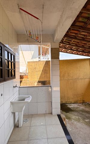 Apartamento à venda com 300m², 3 quartos e 2 vagas Apartamento à venda com 300m², 3 quartos e 2 vagasCozinha e Área de Serviço
