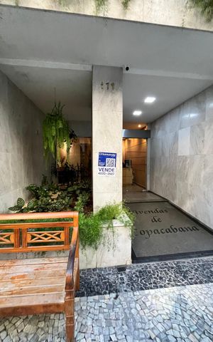 Apartamento à venda com 210m², 4 quartos e 1 vaga Apartamento à venda com 210m², 4 quartos e 1 vagaPlaca
