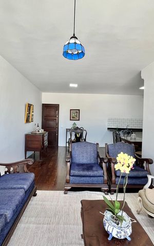 Apartamento à venda com 210m², 4 quartos e 1 vaga Apartamento à venda com 210m², 4 quartos e 1 vagaSala