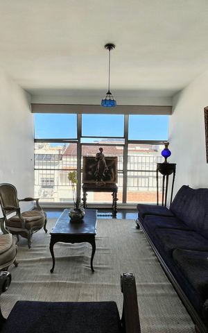 Apartamento à venda com 210m², 4 quartos e 1 vaga Apartamento à venda com 210m², 4 quartos e 1 vagaSala