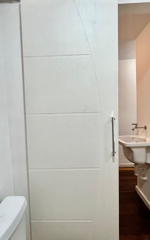 Apartamento à venda com 210m², 4 quartos e 1 vaga Apartamento à venda com 210m², 4 quartos e 1 vagaBanheiro social
