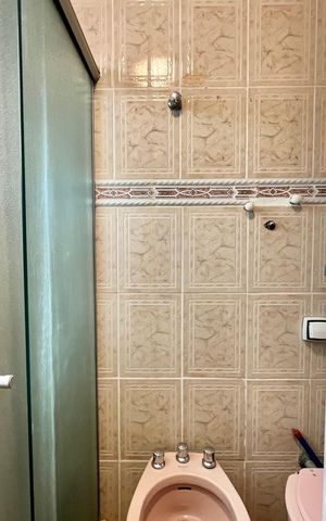 Apartamento à venda com 210m², 4 quartos e 1 vaga Apartamento à venda com 210m², 4 quartos e 1 vagaBanheiro da suíte 2