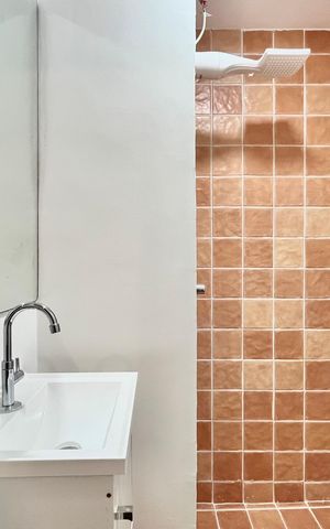 Apartamento à venda com 210m², 4 quartos e 1 vaga Apartamento à venda com 210m², 4 quartos e 1 vagaBanheiro social